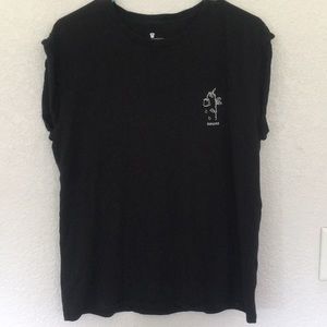 Black sleeveless T-shirt